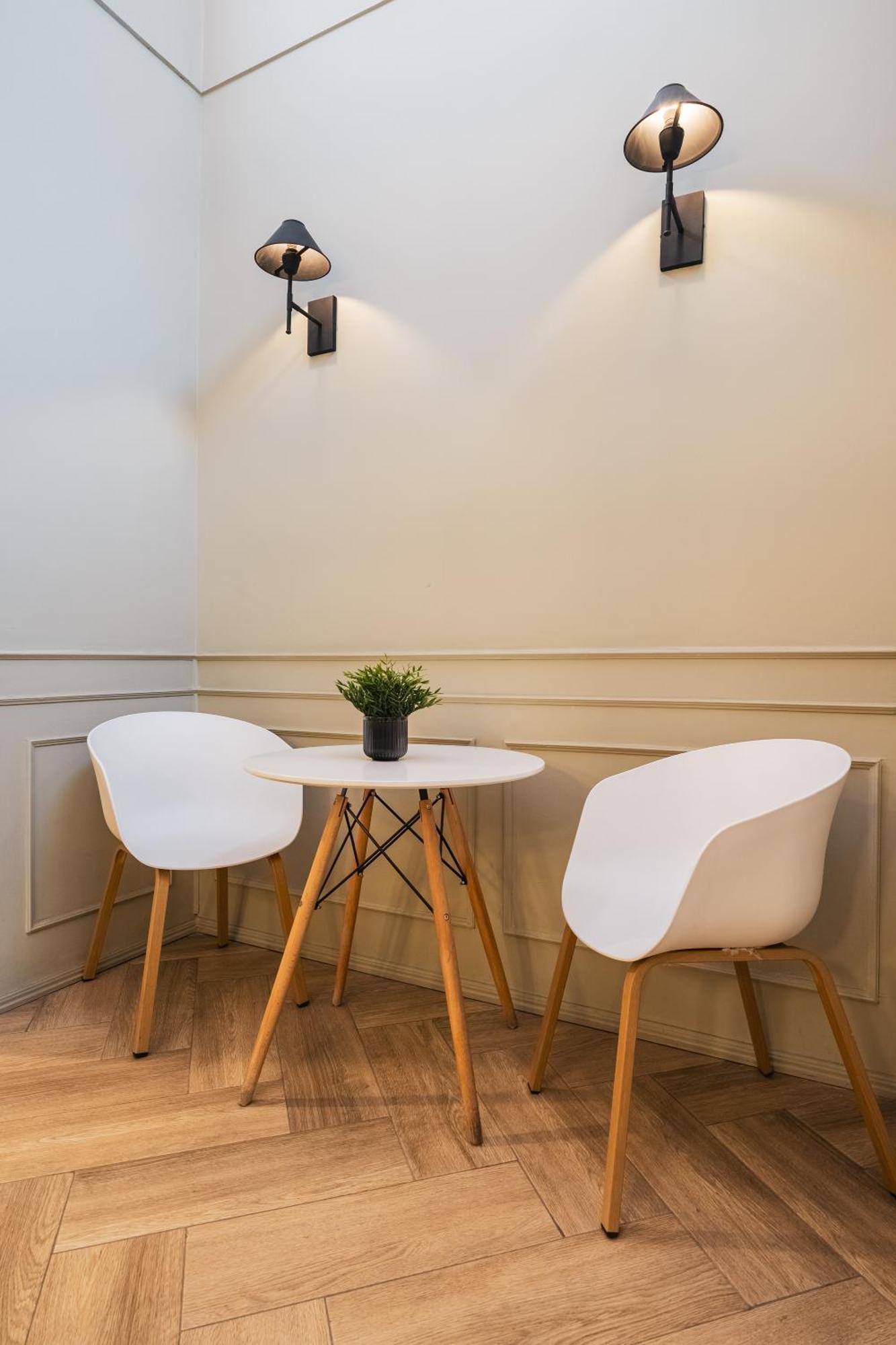 Second Rio Po Apartment Mexico City
